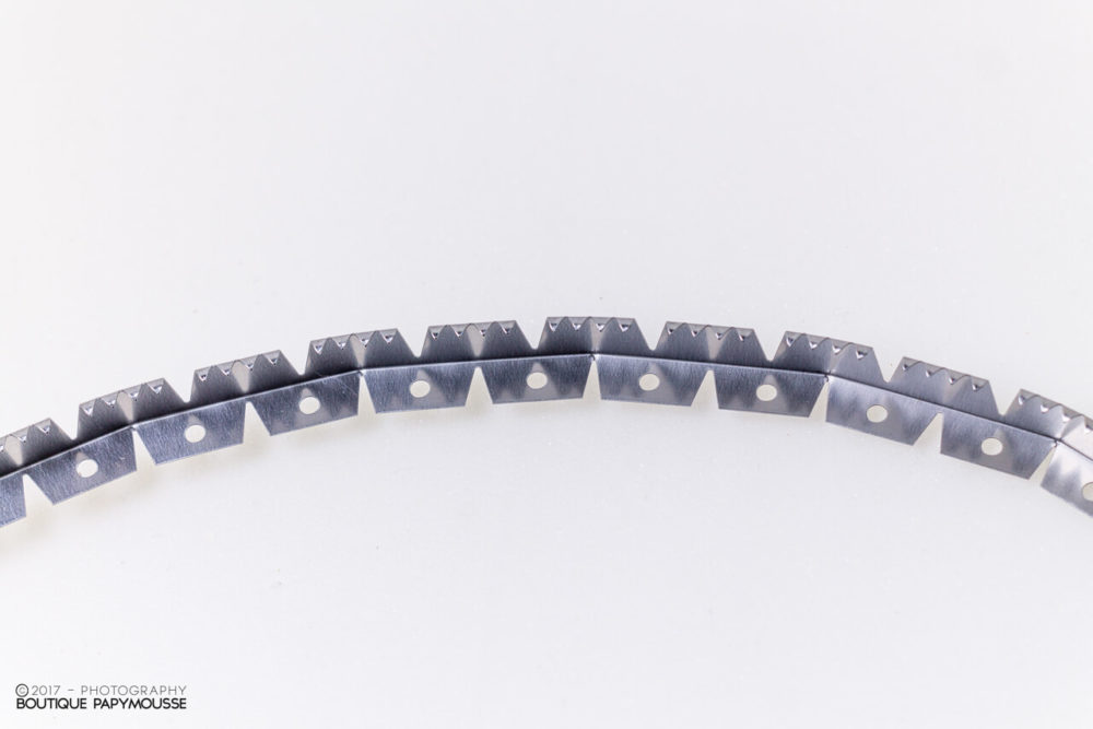 Feuillard à anglaiser ou  Cornière crocodille – Image 2
