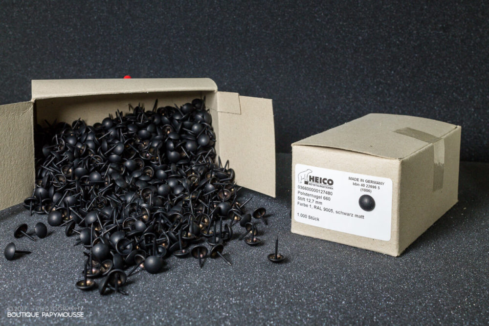 Clous décoratifs noir mat 11 mm