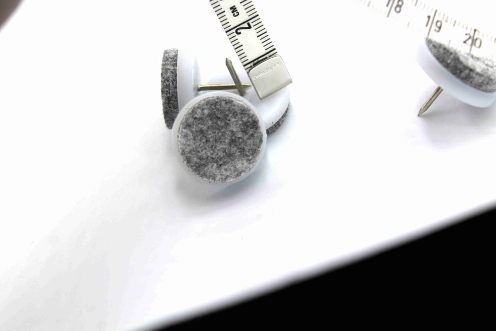 petit pied avec pastille feutre pour chaise, table ou meuble – Image 2