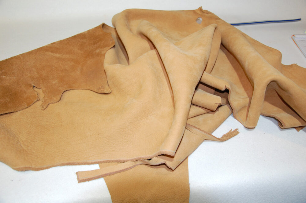 panneau de cuir (ref:cum007)