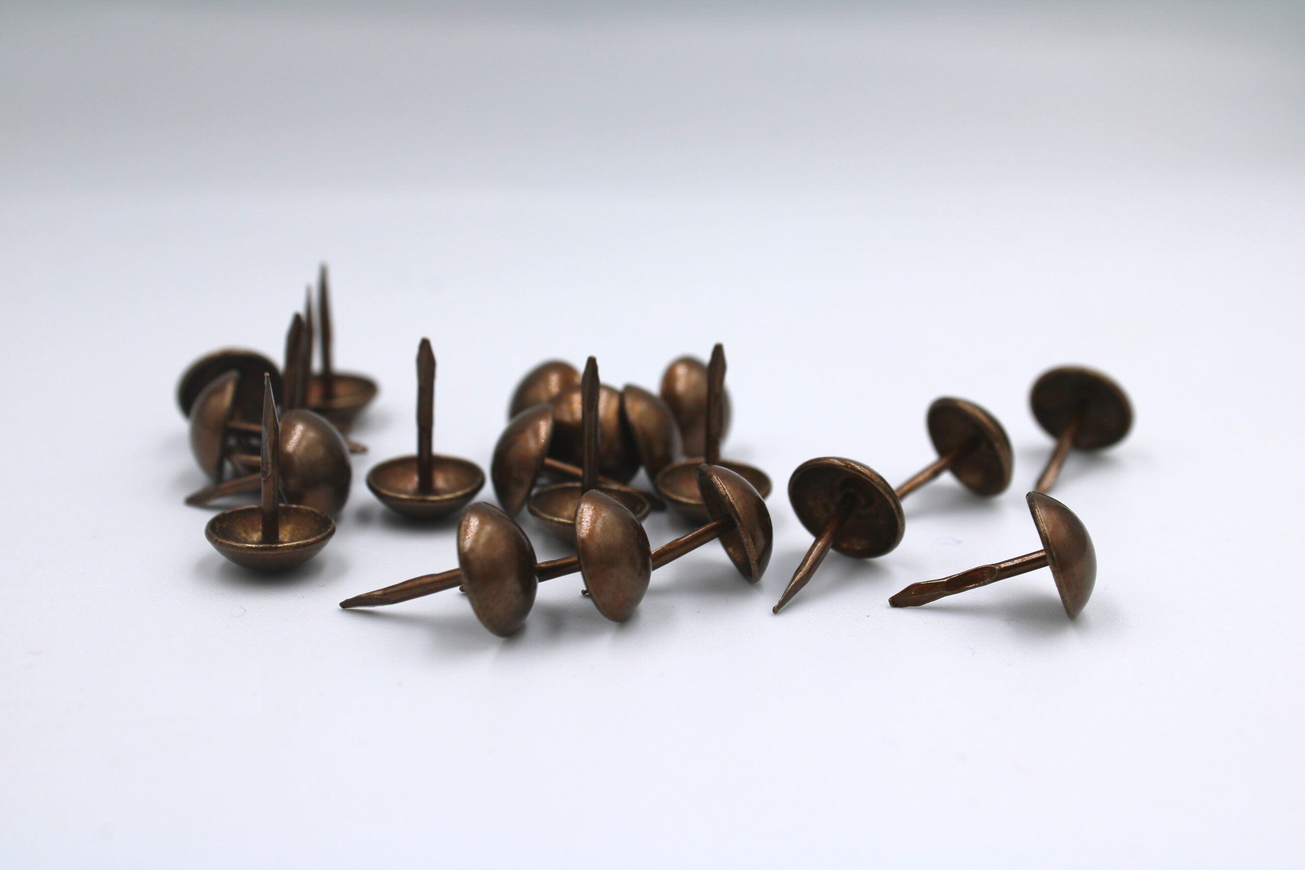 Clou décoratif 11mm de diamètre Vieux laiton – Image 8